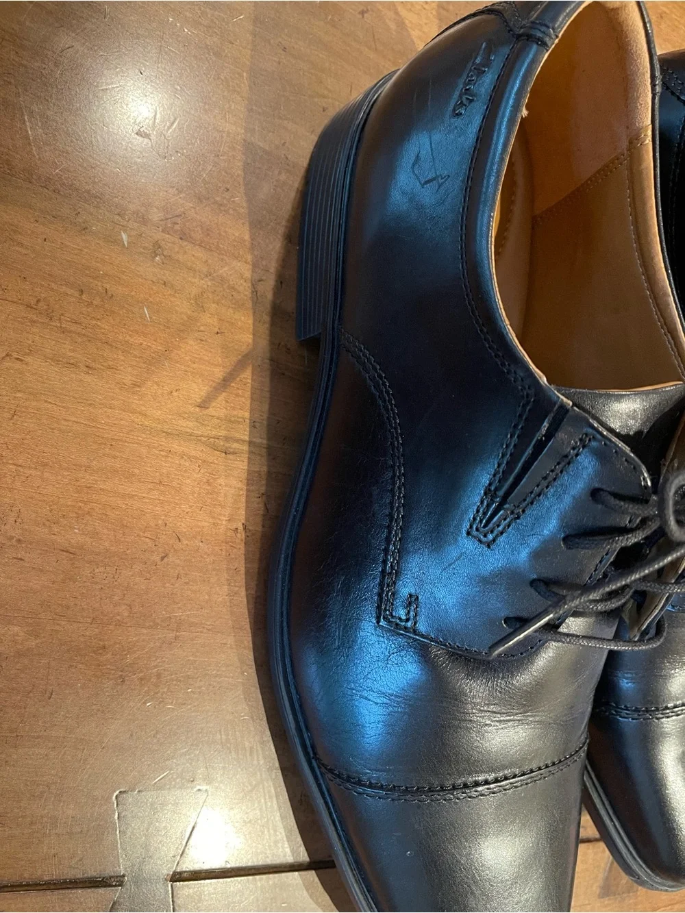 Clarks Black Leather Lace-Up Cap-Toe Derby